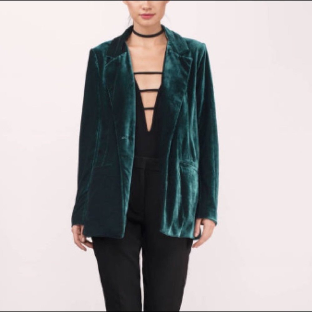 COPY - Tobi Ivy Green Velvet Blazer